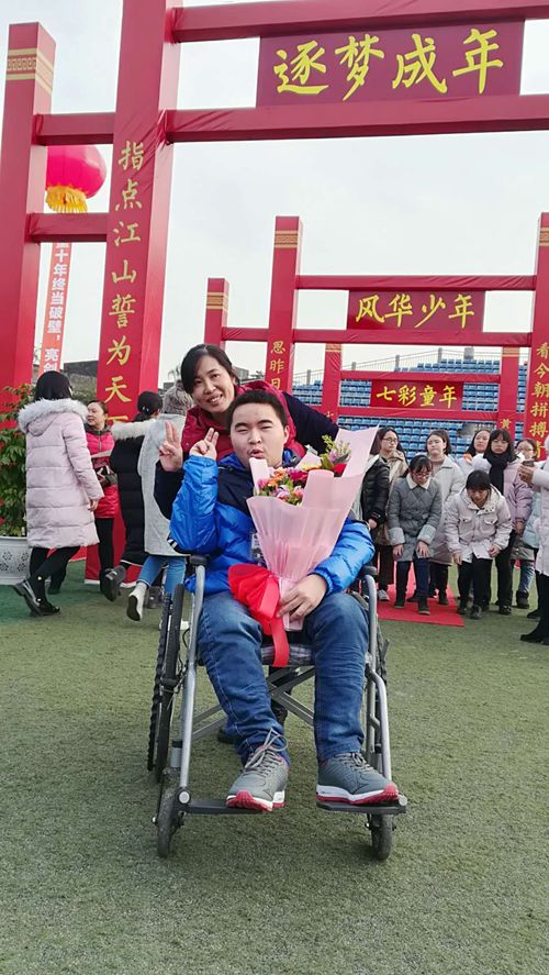 马洪阳:逆风而行 轮椅上的狂奔者(图3) 马洪阳:逆风而行 轮椅上的狂奔者(图3)
