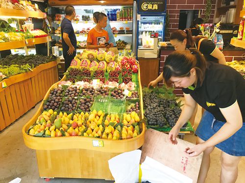 从摊到店&nbsp;金屋藏果十里香(图3)