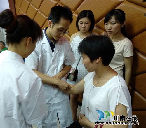 农工党泸州市委联合西南医大中医院到纳溪开展传统中医下基层送健康活动(图2)