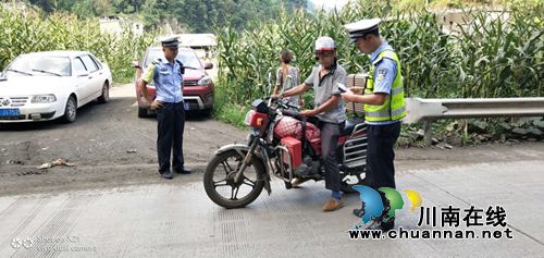 宜宾筠连交警大队强力开展农村道路交通秩序集中整治行动(图2)