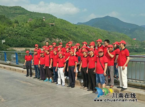 仙潭集团:不忘初心跟党走 聚力迈步新征程(图2) 仙潭集团:不忘初心跟党走 聚力迈步新征程(图2)