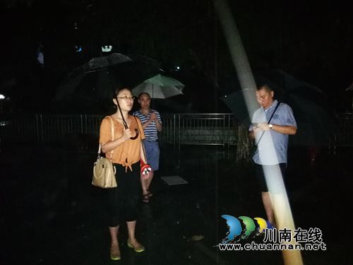 暴雨黄色预警&nbsp;龙马潭区红星街道积极应对开展应急行动(图1)