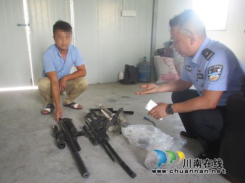 泸县公安局海潮派出所查获一起非法持有枪支案(图1) 泸县公安局海潮派出所查获一起非法持有枪支案(图1)