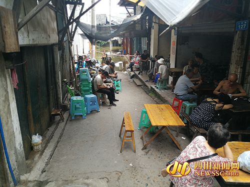 洪峰过境&nbsp;自贡富顺提前13小时撤离淹没区群众(图3)