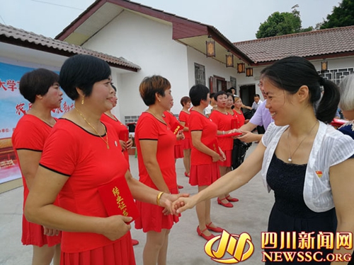 培养新型农民 自贡多元化发展农民夜校见实效(图1) 培养新型农民 自贡多元化发展农民夜校见实效(图1)