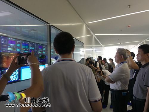 四川明德亨电子科技有限公司智慧工厂投产(图2)