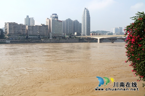 龙马潭区全面做好“7·13”洪峰过境应对工作(图2)