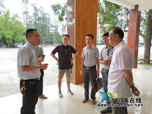 省市专家充分肯定泸县建校“建立方”众创空间(图3) 省市专家充分肯定泸县建校“建立方”众创空间(图3)