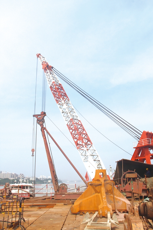 百业兴酒城&nbsp;飞虹夺两江(图5)