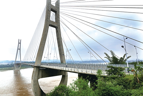 百业兴酒城&nbsp;飞虹夺两江(图8)