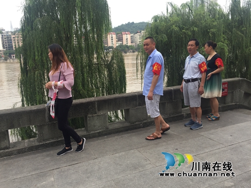 江阳区北城街道：坚守江边第一线，安全迎接泸州大洪峰(图2)