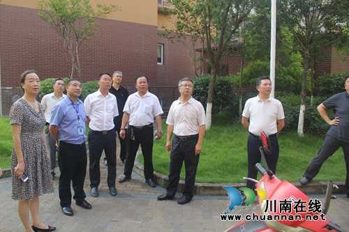 税光跃率队到泸县开展《泸州市违法建设治理条例》执法检查(图1) 税光跃率队到泸县开展《泸州市违法建设治理条例》执法检查(图1)