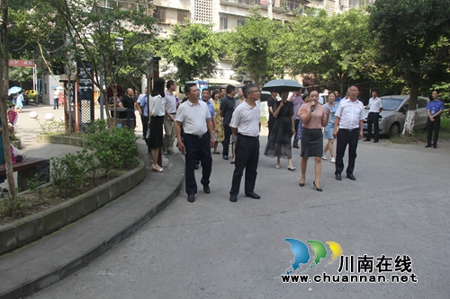 税光跃率队到泸县开展《泸州市违法建设治理条例》执法检查(图2) 税光跃率队到泸县开展《泸州市违法建设治理条例》执法检查(图2)