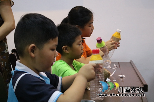 莲花池街道羊大山社区:“变废为宝、绿色分享”,开展孩子们暑期环保活动(图4) 莲花池街道羊大山社区:“变废为宝、绿色分享”,开展孩子们暑期环保活动(图4)