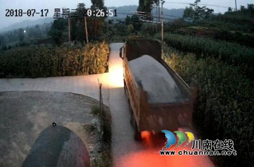 宜宾汪家镇：加大打击力度&nbsp;保障道路交通安全(图1)