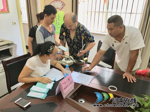 龙马潭区莲花池街道宏达社区：党建引领&nbsp;携手惠民利民(图3)