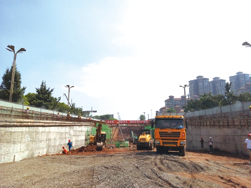重点城建 坚定目标扎实推进(图3) 重点城建 坚定目标扎实推进(图3)
