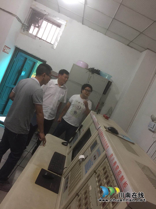 兴泸资产公司迅速启动消防专项安全大检查(图2) 兴泸资产公司迅速启动消防专项安全大检查(图2)