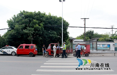 泸州龙马潭：三轮车治理获群众认可(图1)