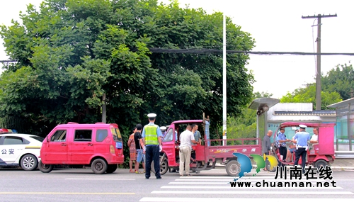 泸州龙马潭：三轮车治理获群众认可(图2)