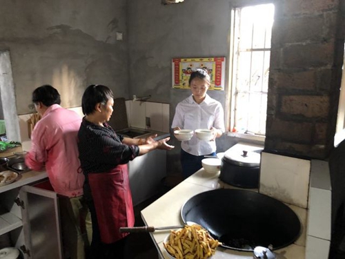 长坪山上访“穷亲”(图2)