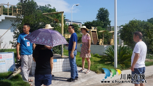 泸县人大环保执法专题询问组到立石镇调研环保工作(图1) 泸县人大环保执法专题询问组到立石镇调研环保工作(图1)