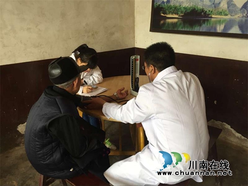 纳溪区卫计系统“五举措”开展“周末一小时”志愿服务(图3) 纳溪区卫计系统“五举措”开展“周末一小时”志愿服务(图3)