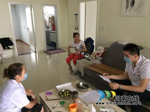 纳溪区卫计系统“五举措”开展“周末一小时”志愿服务(图4) 纳溪区卫计系统“五举措”开展“周末一小时”志愿服务(图4)