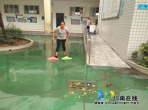 泸州十八中开展“国卫迎复审&nbsp;我们在行动”系列工作(图2)