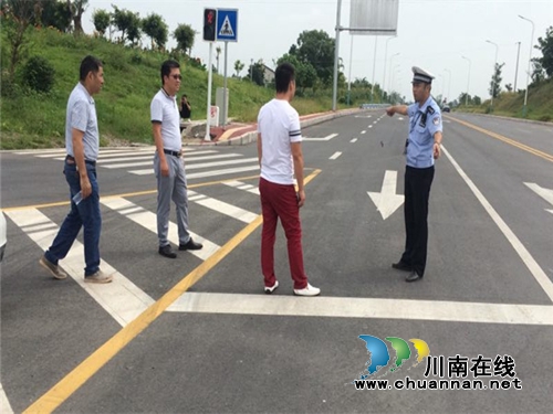 泸县公安局基层派出所开展汛期道路交通安全隐患排查(图4)