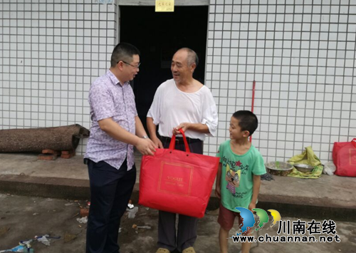 宜宾汪家镇：庆“八一”系列活动，让鱼水情更深(图1)