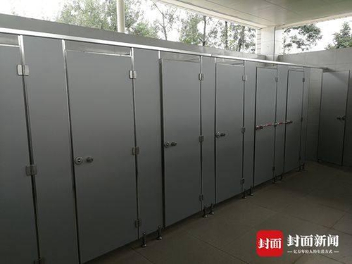 内江新建一批公路厕所&nbsp;为过路司机提供便利(图3)