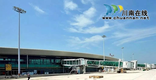 西南医大中医院与泸州机场签约合作航空救护站(图1)