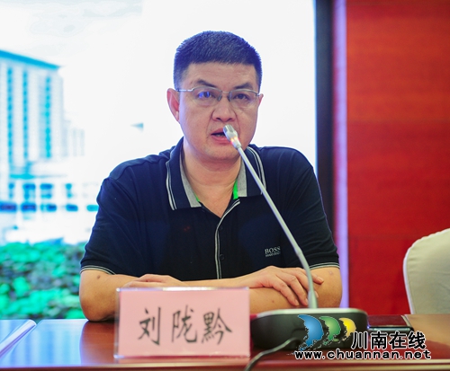 大咖云集、大智汇聚 眼科四大盛会在泸州召开(图3) 大咖云集、大智汇聚 眼科四大盛会在泸州召开(图3)