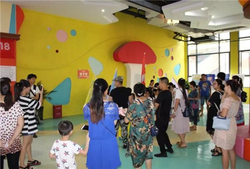 第三届泸州向日葵法治夏令营在星期8小镇开营(图6) 第三届泸州向日葵法治夏令营在星期8小镇开营(图6)