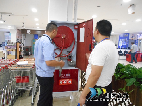 泸县公安局玉蟾派出所开展夏季消防安全检查(图2)