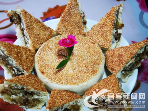 重拾记忆中的味道!宜宾筠连土月饼提前上市(图1) 重拾记忆中的味道!宜宾筠连土月饼提前上市(图1)