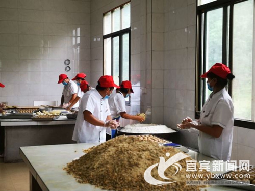 重拾记忆中的味道!宜宾筠连土月饼提前上市(图4) 重拾记忆中的味道!宜宾筠连土月饼提前上市(图4)