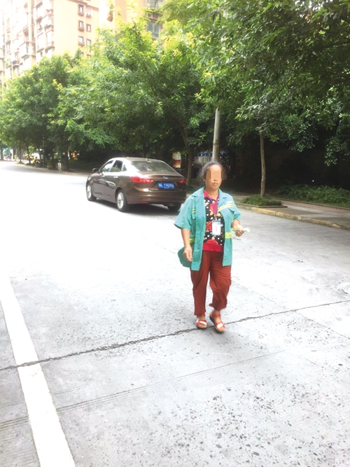 路边占道停车 收费是否合理?(图4) 路边占道停车 收费是否合理?(图4)