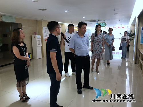 江西九江经济技术开发区调研泸州江阳区华阳街道康乐社区创文工作(图2) 江西九江经济技术开发区调研泸州江阳区华阳街道康乐社区创文工作(图2)