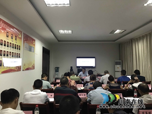 吕刚到合江南滩镇宣讲省委十一届三次全会和市委八届五次全会、县委十三届五次全会精神(图2)