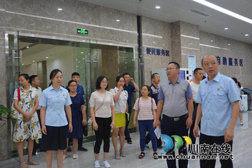 泸州市中院“基本解决执行难”专项巡查组到江阳区法院巡查执行工作(图1)