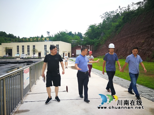 泸县副县长叶仕良率队调研环保工作(图3)