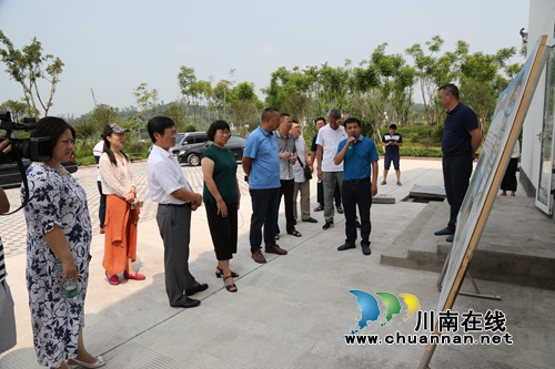 九三学社重庆市委领导到泸县调研农用地与宅基地“三权分置”改革工作(图2)