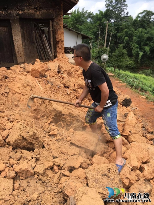 王扬勇：2017年全省脱贫攻坚“五个一”先进(图14)