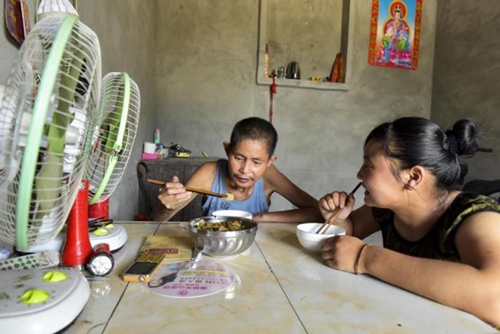 “周三娃”重操旧业(图8) “周三娃”重操旧业(图8)