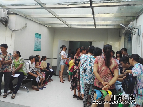 关爱女性健康&nbsp;泸县百和镇开展免费宫颈癌筛查(图1)