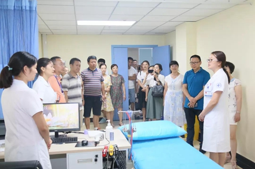 医联体成员单位来泸州市人民医院交流学习(图2)