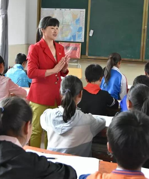 怒江深山“修炼”26年&nbsp;泸州妹成云南最美教师(图5)