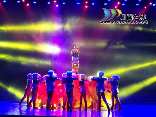 泸州十八中选送节目分获戏剧类、舞蹈类省级一等奖(图3)